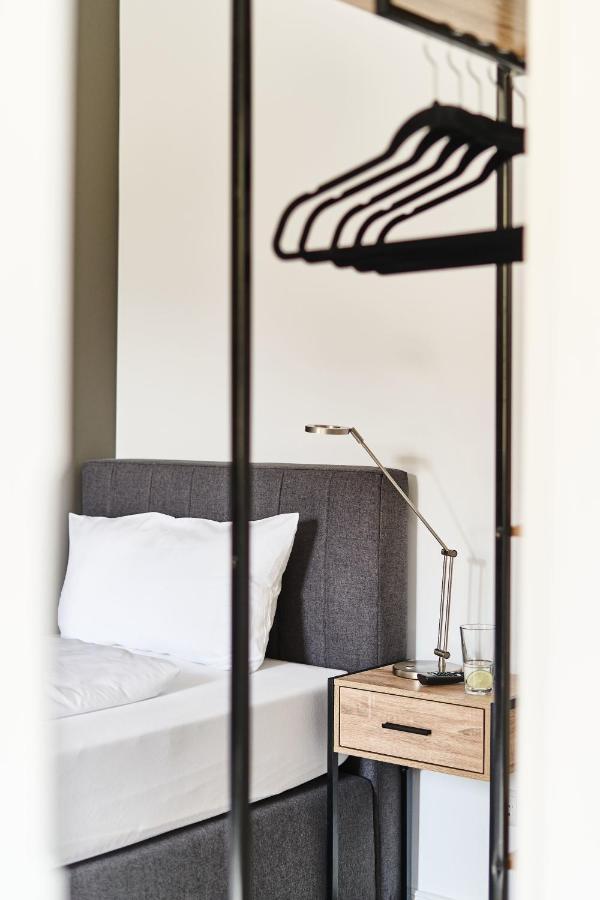 Primera Zimmer Mit Gemeinschaftsbad Singen Ngoại thất bức ảnh