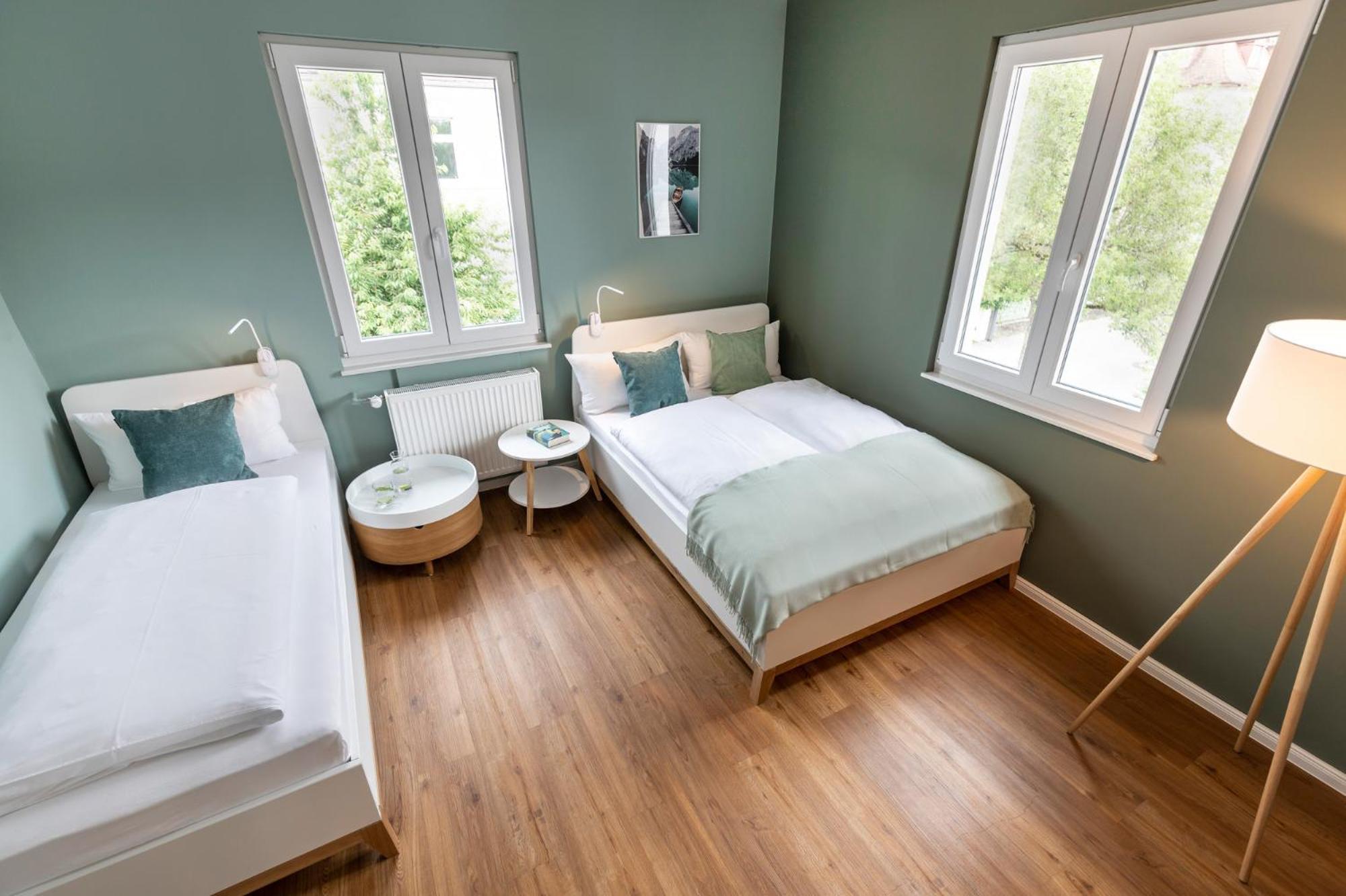Primera Zimmer Mit Gemeinschaftsbad Singen Ngoại thất bức ảnh
